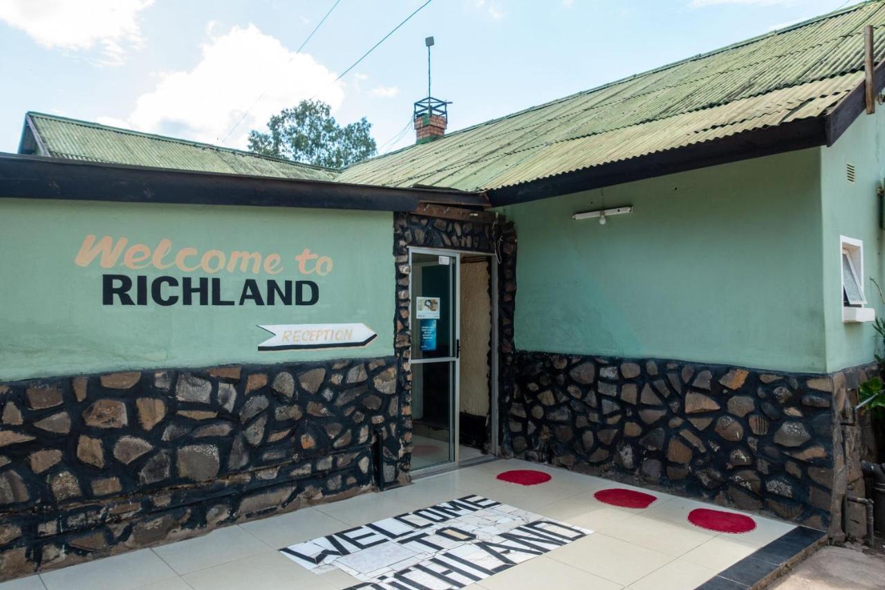 Richland Lodge Motel Лівінґстон Екстер'єр фото